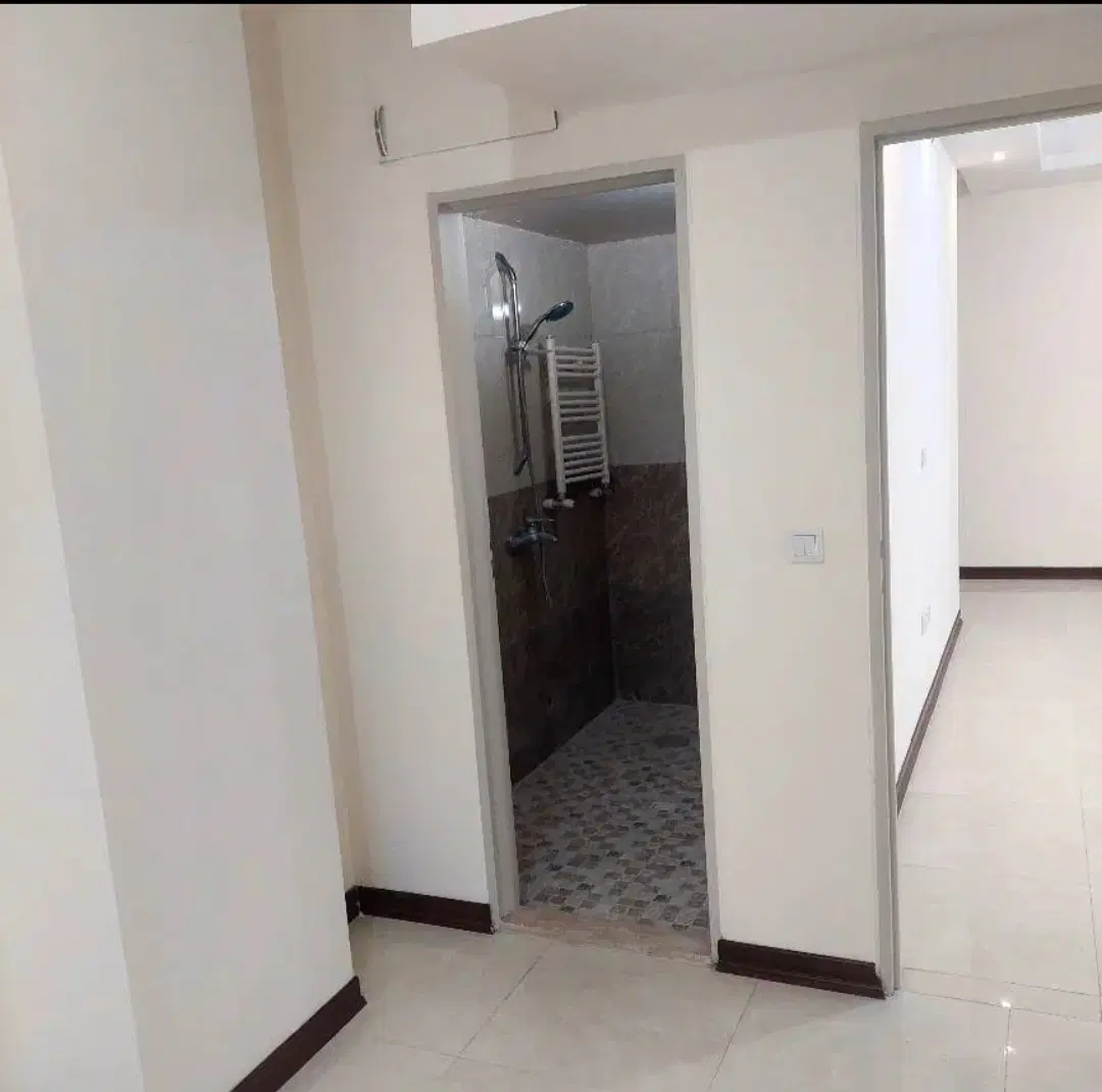۷۴ متر دو خوابه ، ( فوق العاده خوش نقشه ، شیک)