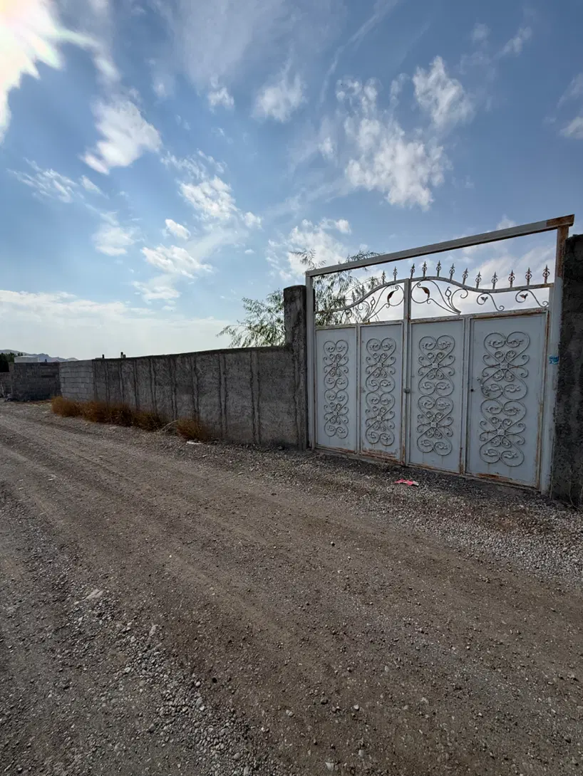 زمین حصار شده ۲ کله ۱۰۰۰ متر
