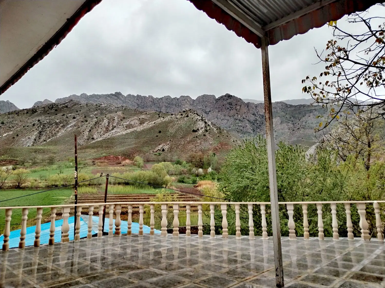 سوئیت اجاره ای در روستای ارتکند (کلات)