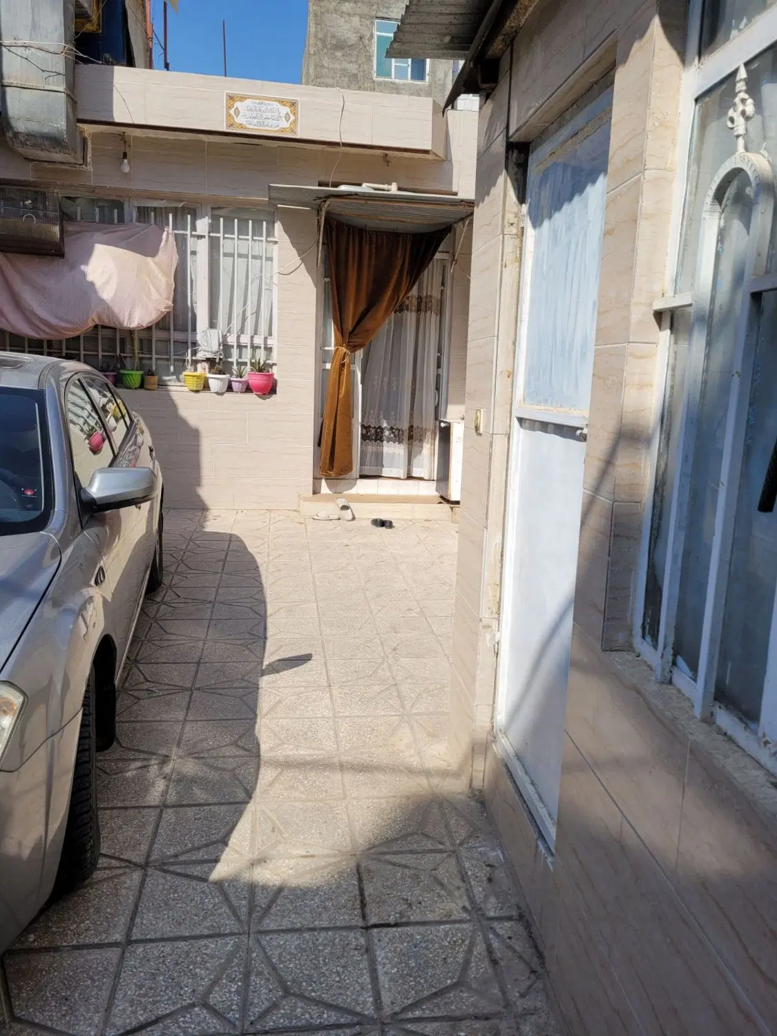 خونه ویلایی  حیاط دار ۱۲۵ متر سرافرازان _  فروش