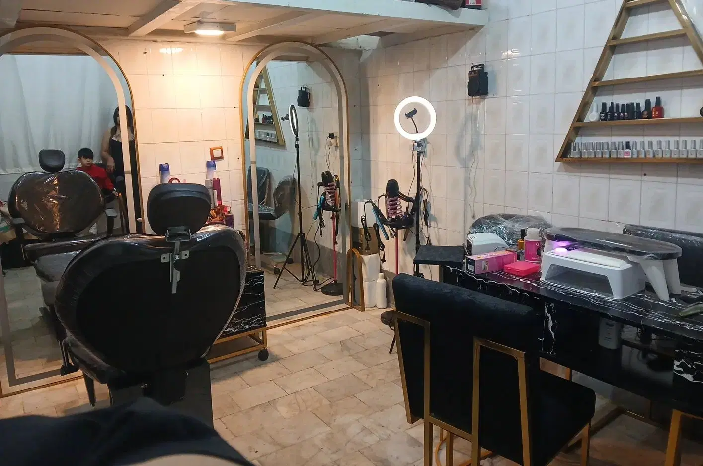 اجاره میز ناخن