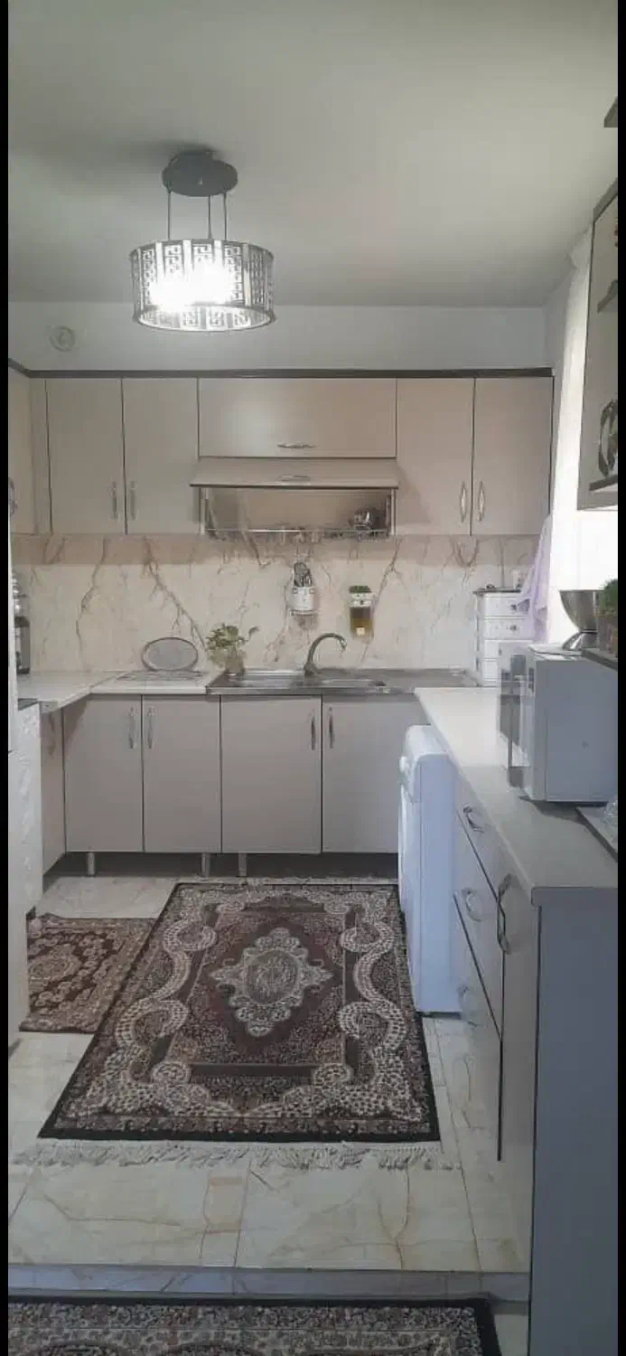 آپارتمان واقع در خیابان رجایی