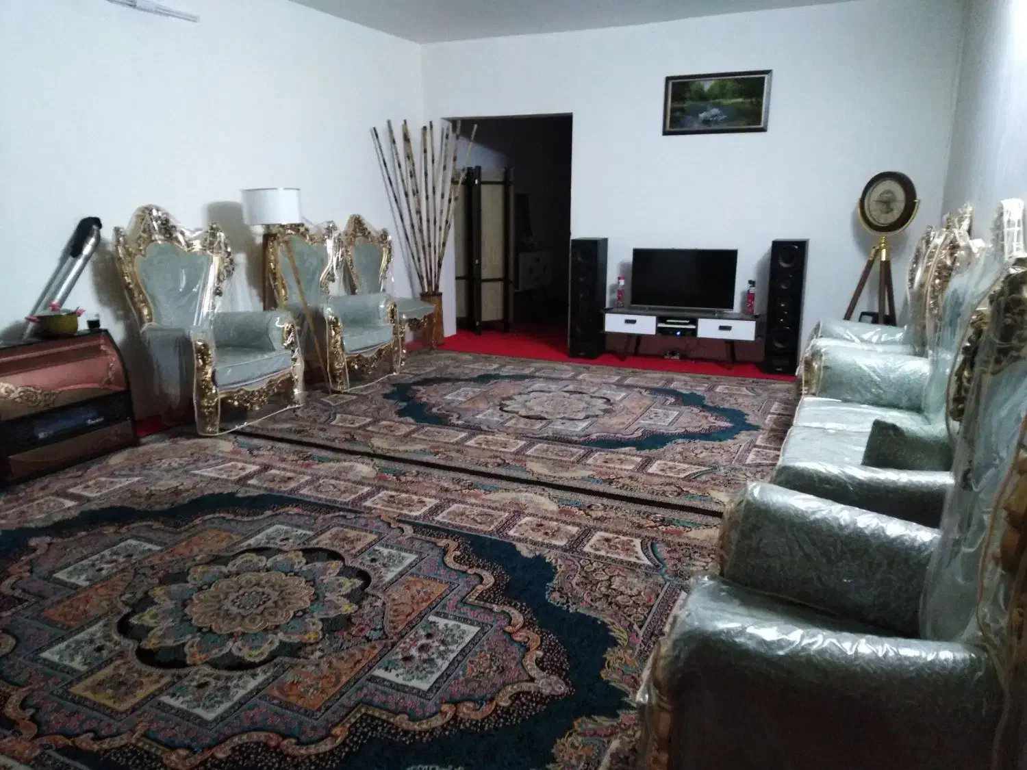 رهن اجاره یک واحداپارتمان ۱۲۰متری طبقه اول حاشیه