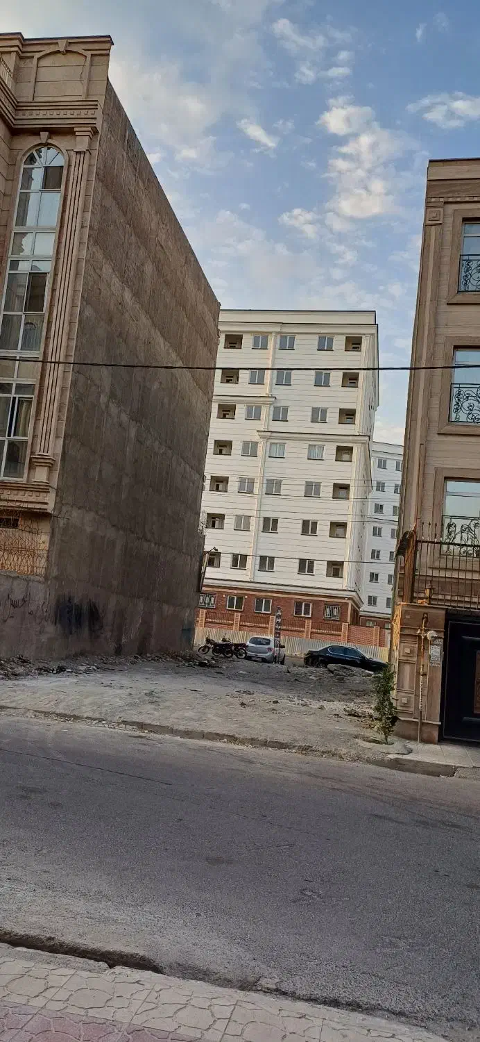 زمین دوکله با موقعیت تجاری مسکونی