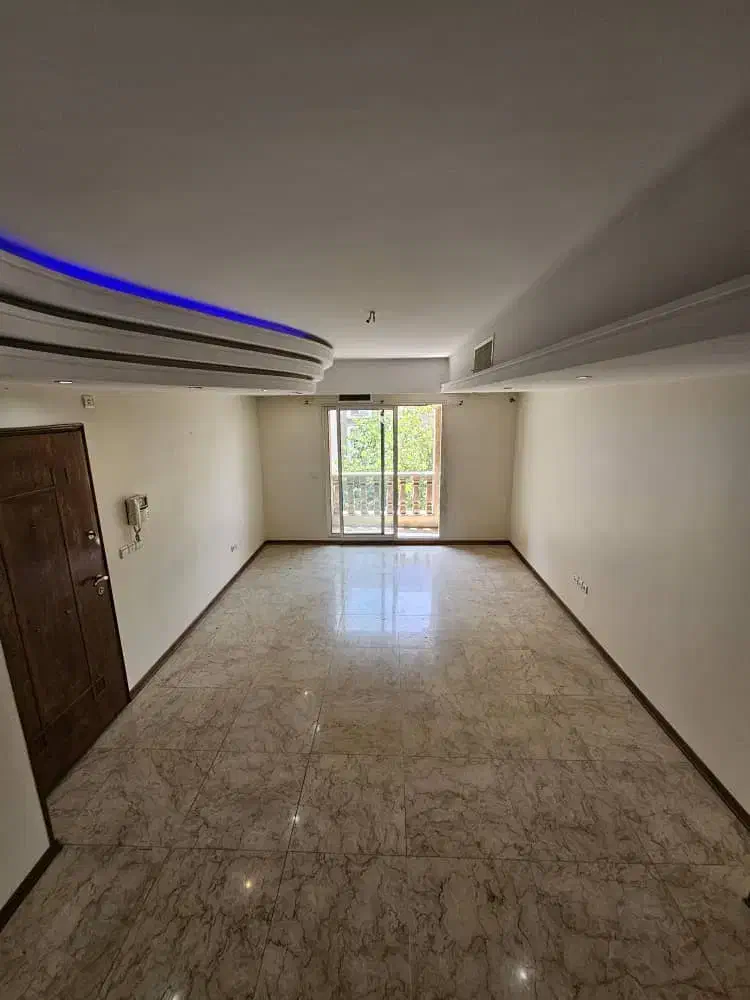 ۹۳ متر پارکینگ انباری و آسانسور