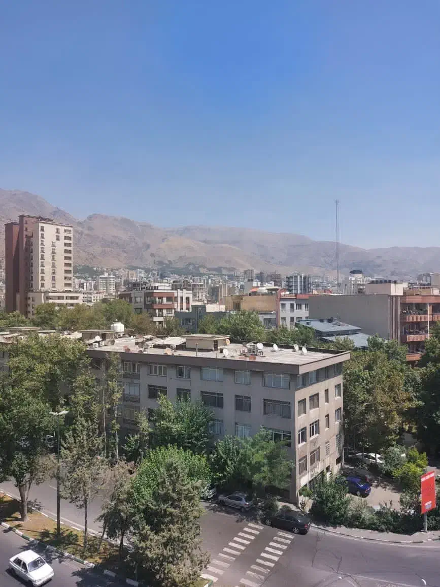 آپارتمان100موقعیت اداری با130مترانباری