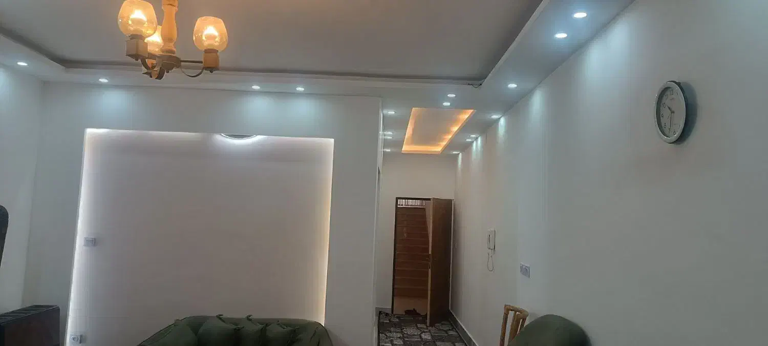 90متربنا 2خواب 10مترصحن حیاط با پارکینگ اختصاصی