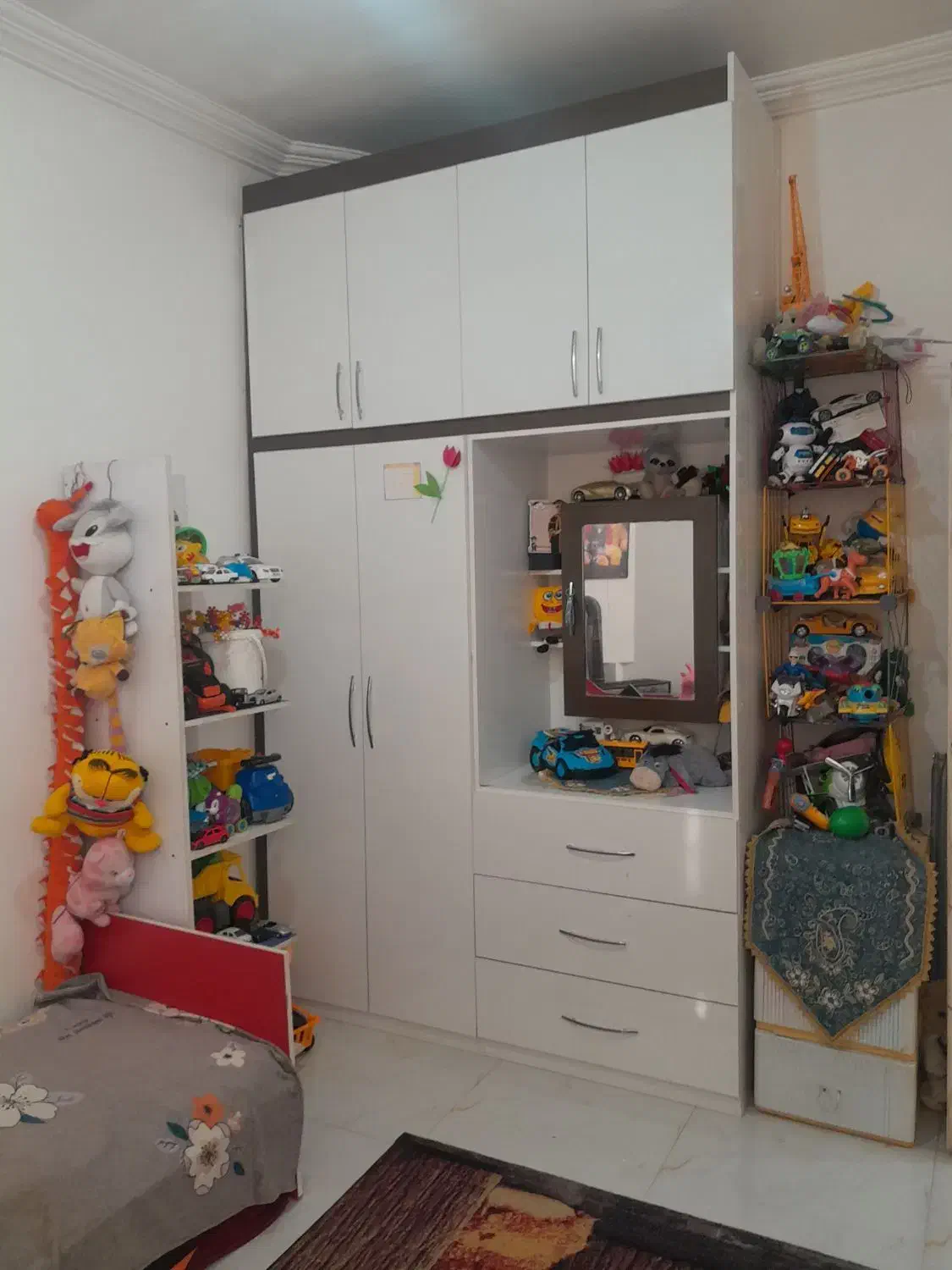 منزل ۸۰ متری حاشیه رئوف