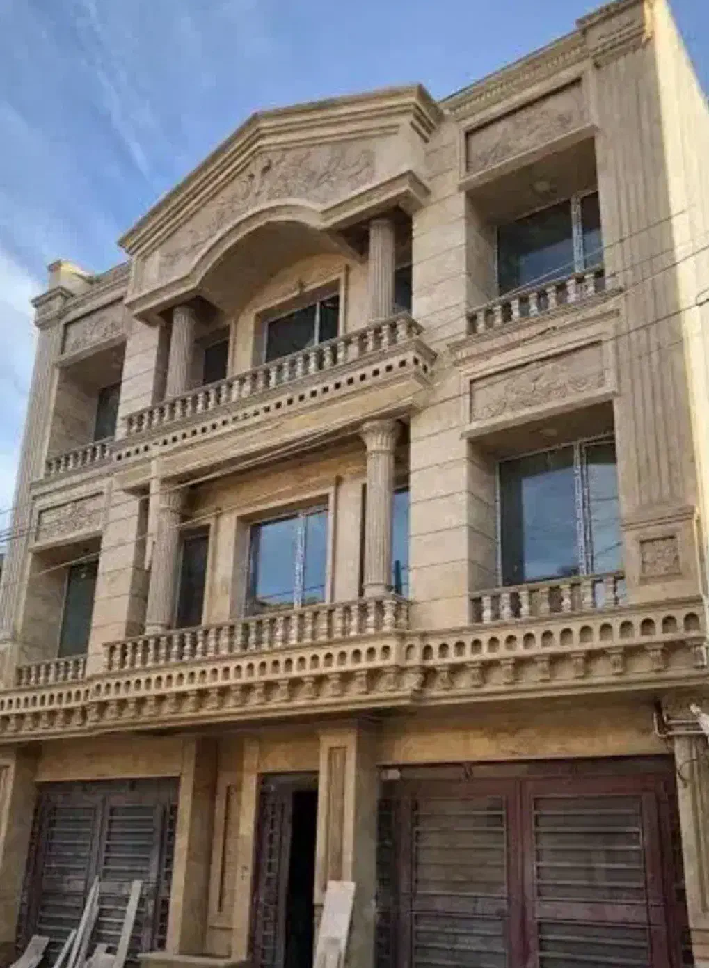 خانه ۳ طبقه فرهنگیان