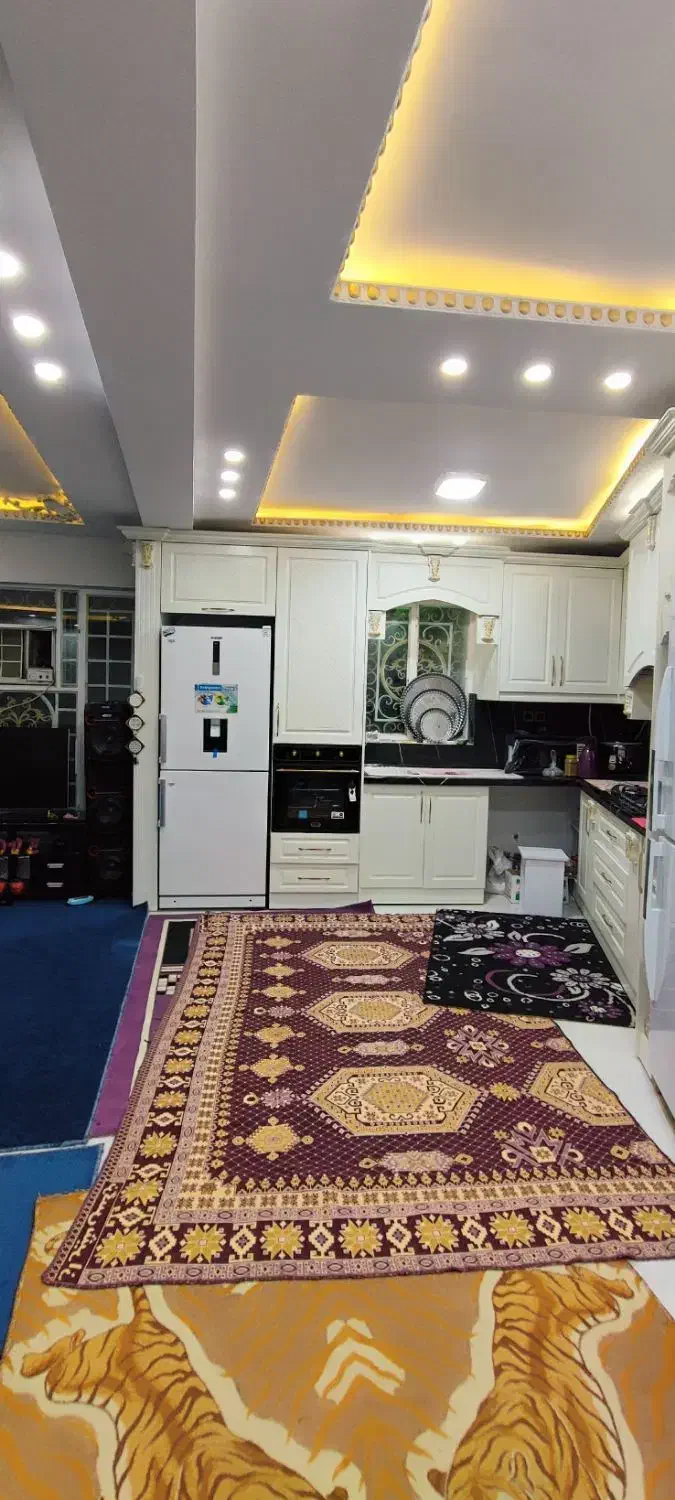منزل دربست‌ حیاط دار ویلایی توس۷۷