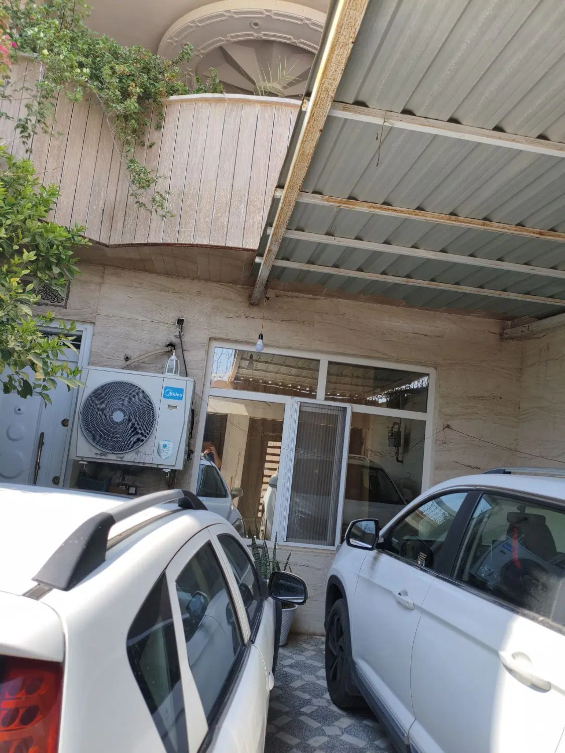 خانه نوساز تجاری باغ بهزاد
