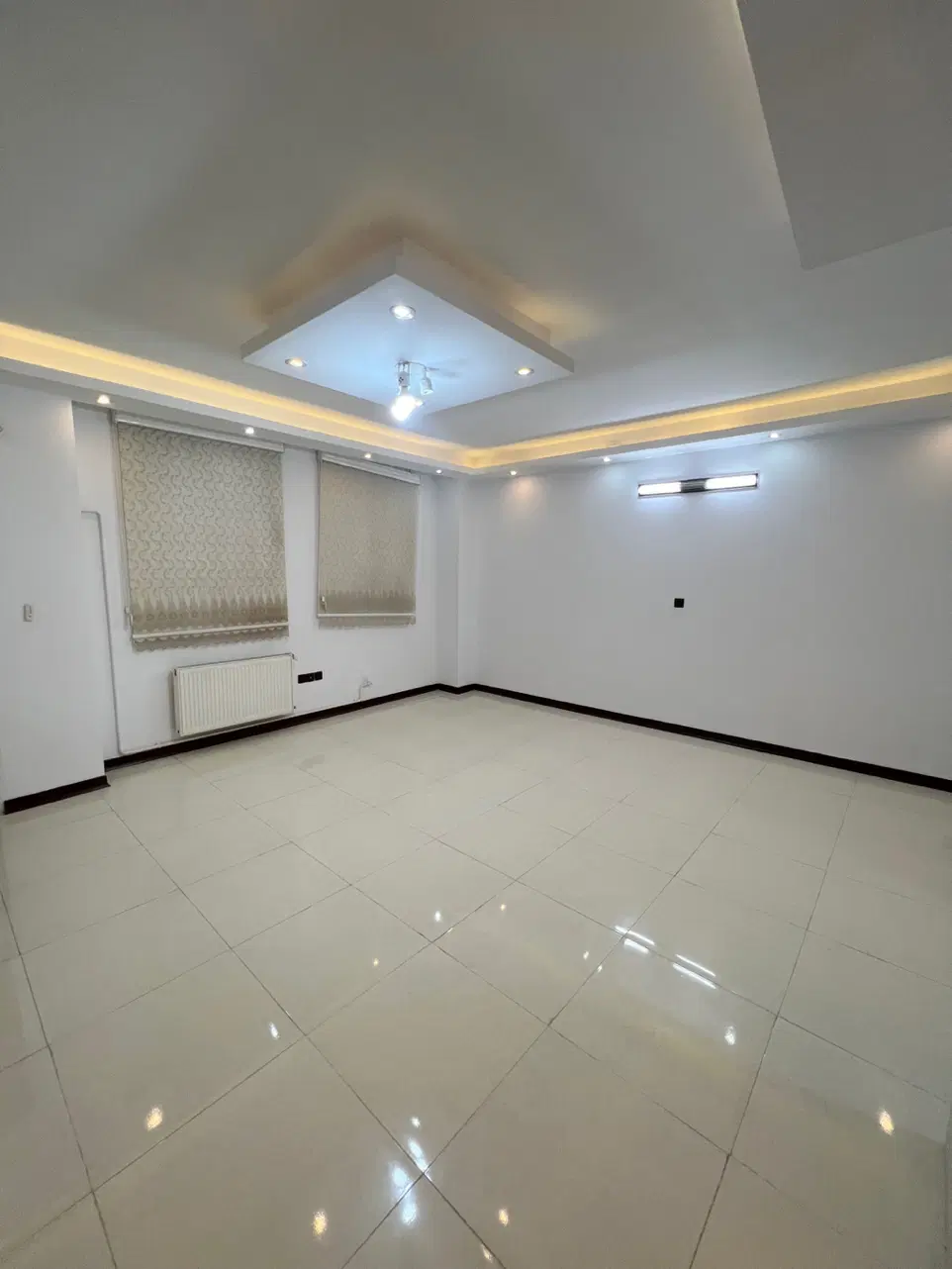 ۷۲متر سندتکبرگ_شمالی نما_نیم طبقه اول