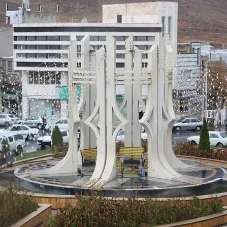 ۴۳ متر میدان طالقانی شازند