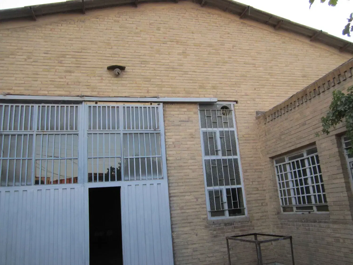 کارگاه در کوی صنعتی