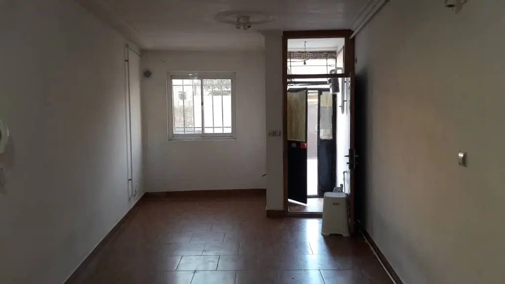آپارتمان ۷۷ متری با مغازه شهدا جانبازان