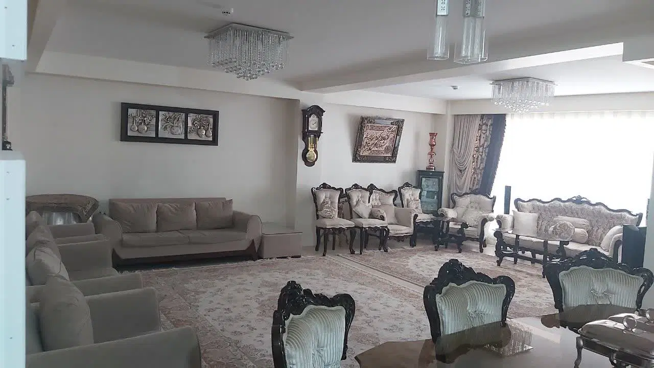 بلوار ارم_۱۲۰متر_طبقه اخر_ویو ابدی_فوق العاده شیک