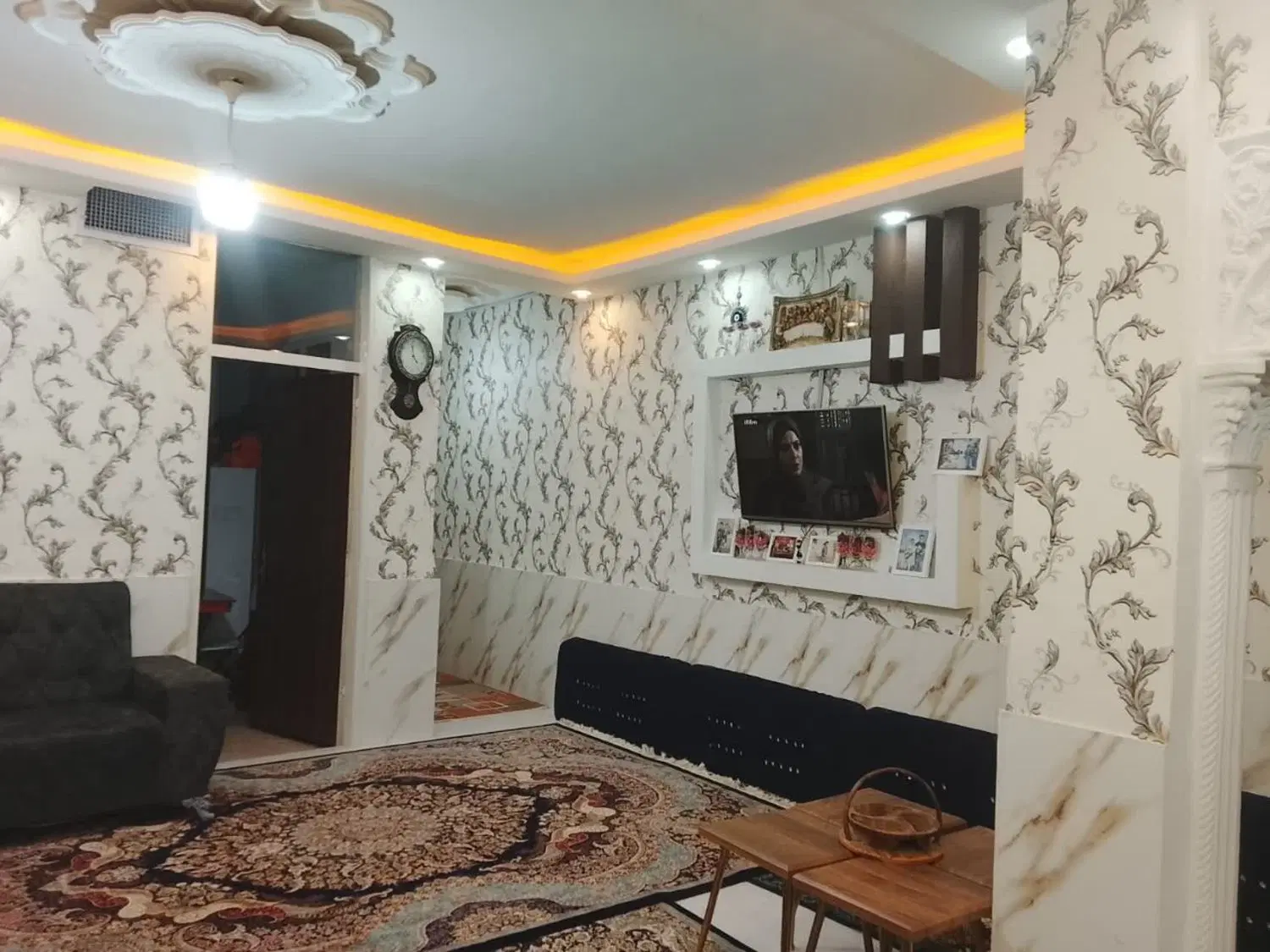 منزل ۱۰۰متری دوخواب واقع دربلوارسادات(سهل اباد)