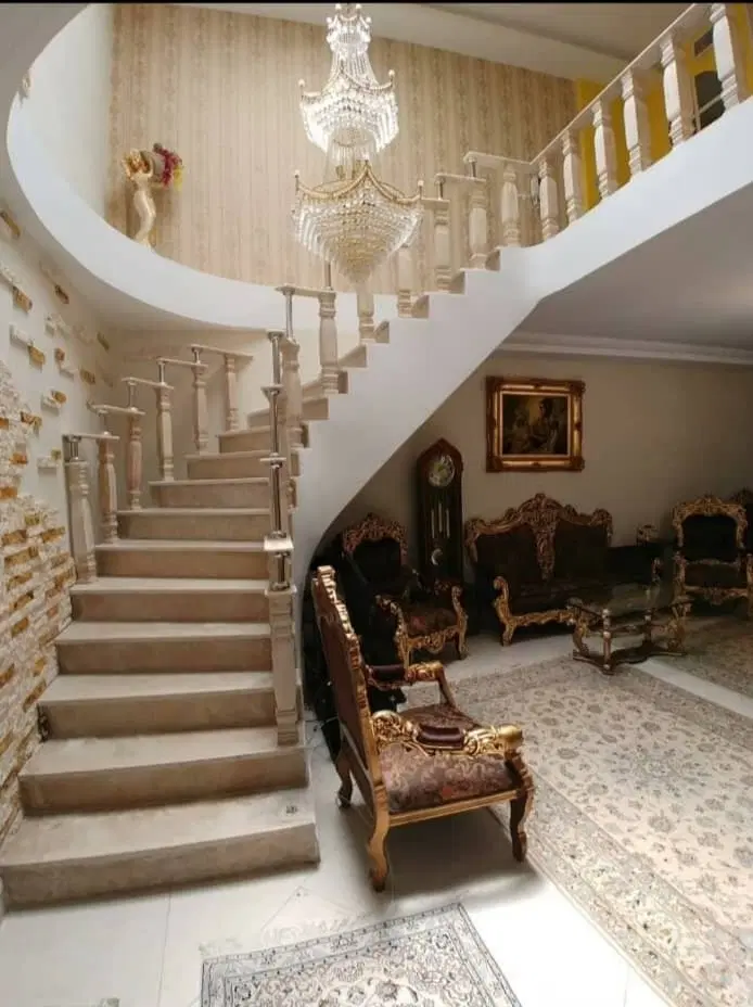 ساختمان دوبلکس،سه راه شریعتی