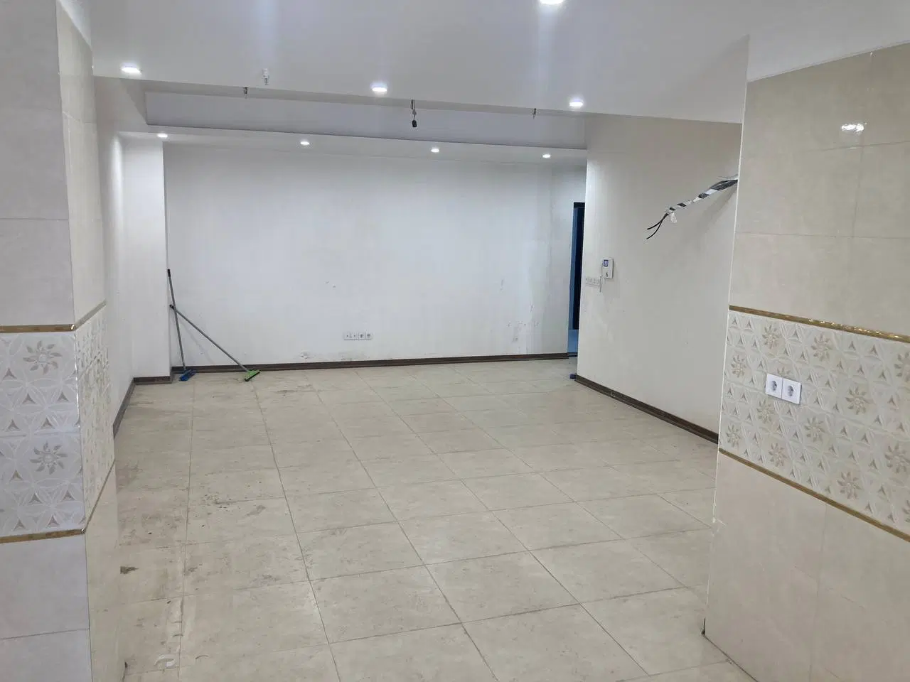 ۹۲ متری فروش آپارتمان__ کیلید نخورده