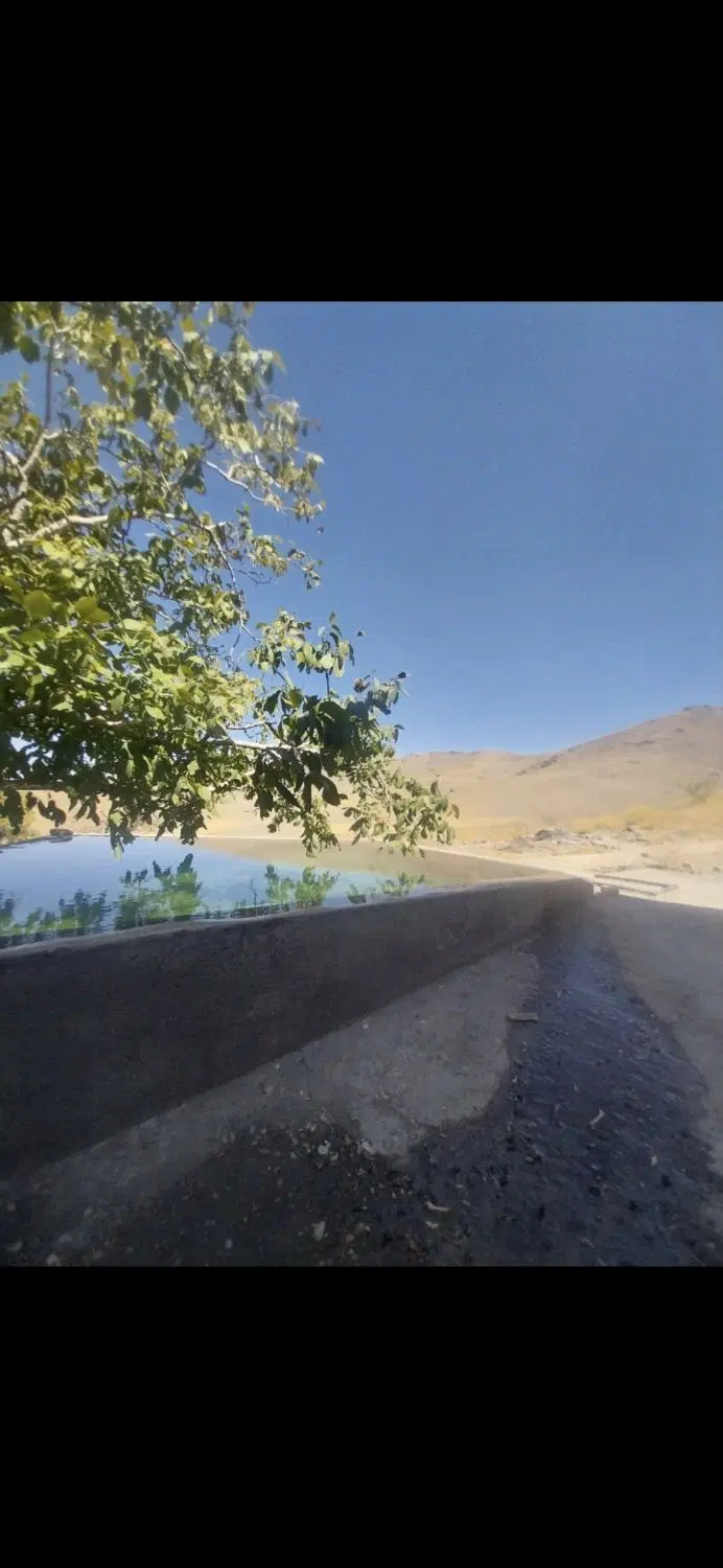 باغ با چشمه شخصی