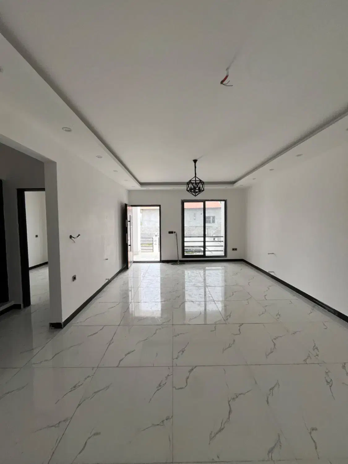 ویلاهمکف مدرن_سه کنتور_دسترسی عالی_جنگلی