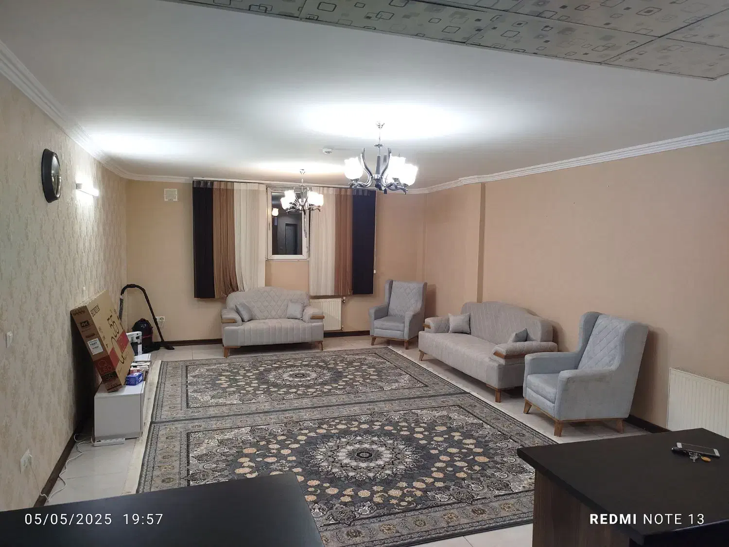 رهن کامل بلوار فردوسی دو خوابه سالن بزرگ