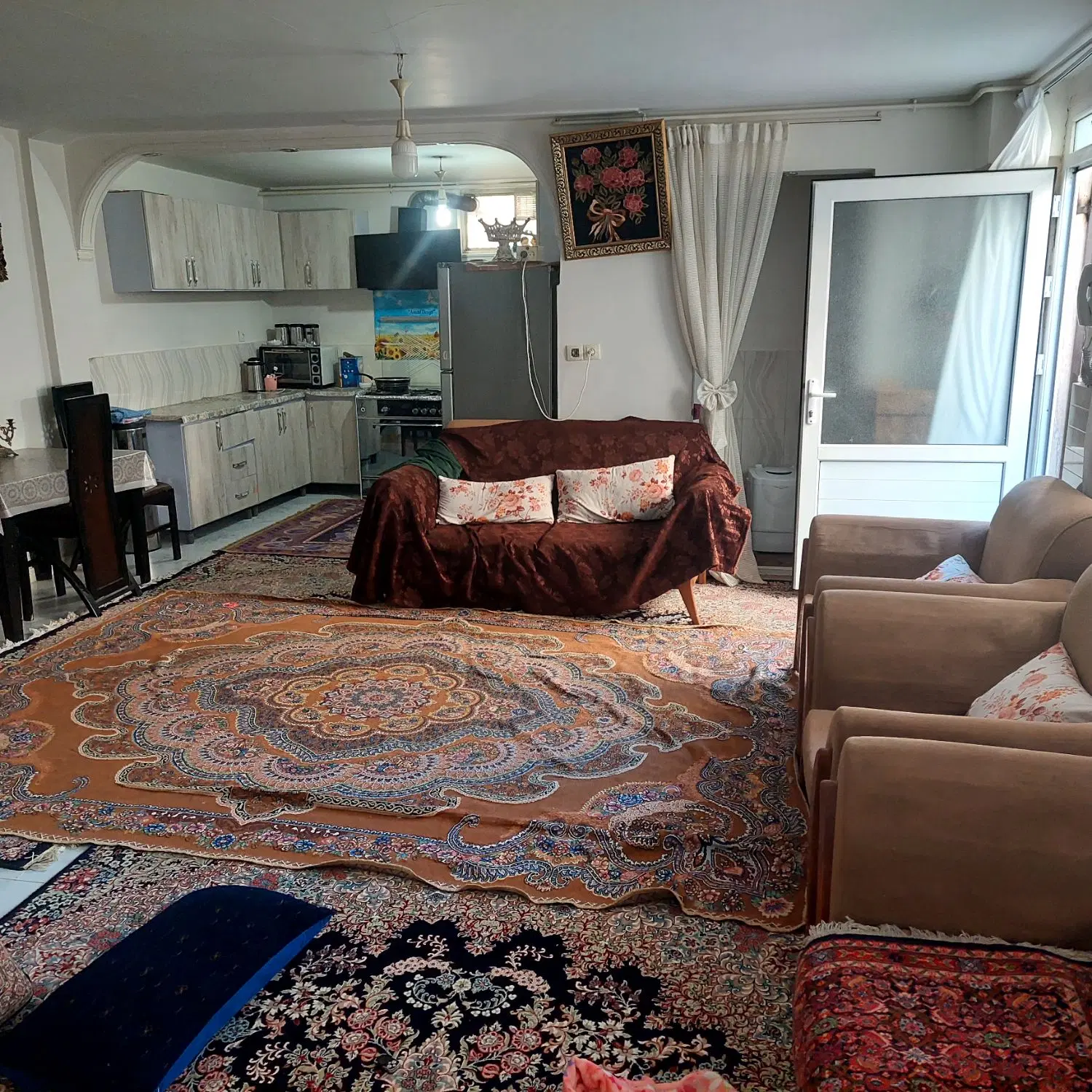 اجاره واحدمسکونی۷۰متری دربست راه جدا شهرک جانبازان