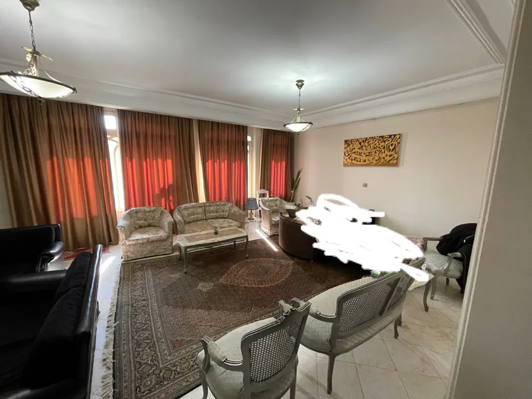 نیاوران گلسنگ 135 متر آپارتمان ۲ خواب