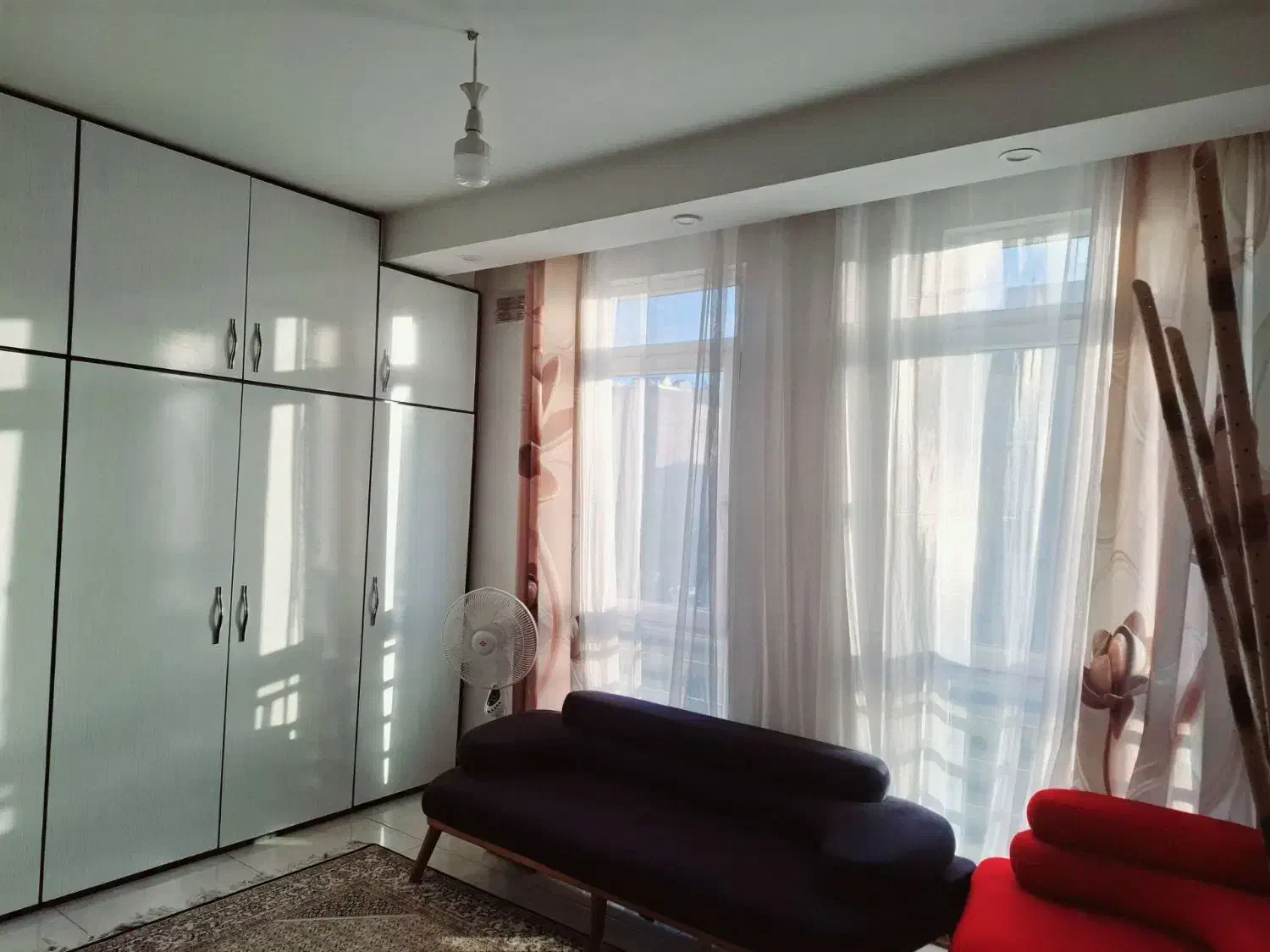 رهن و اجاره طبقه در ساختمان پروین اعتصامی