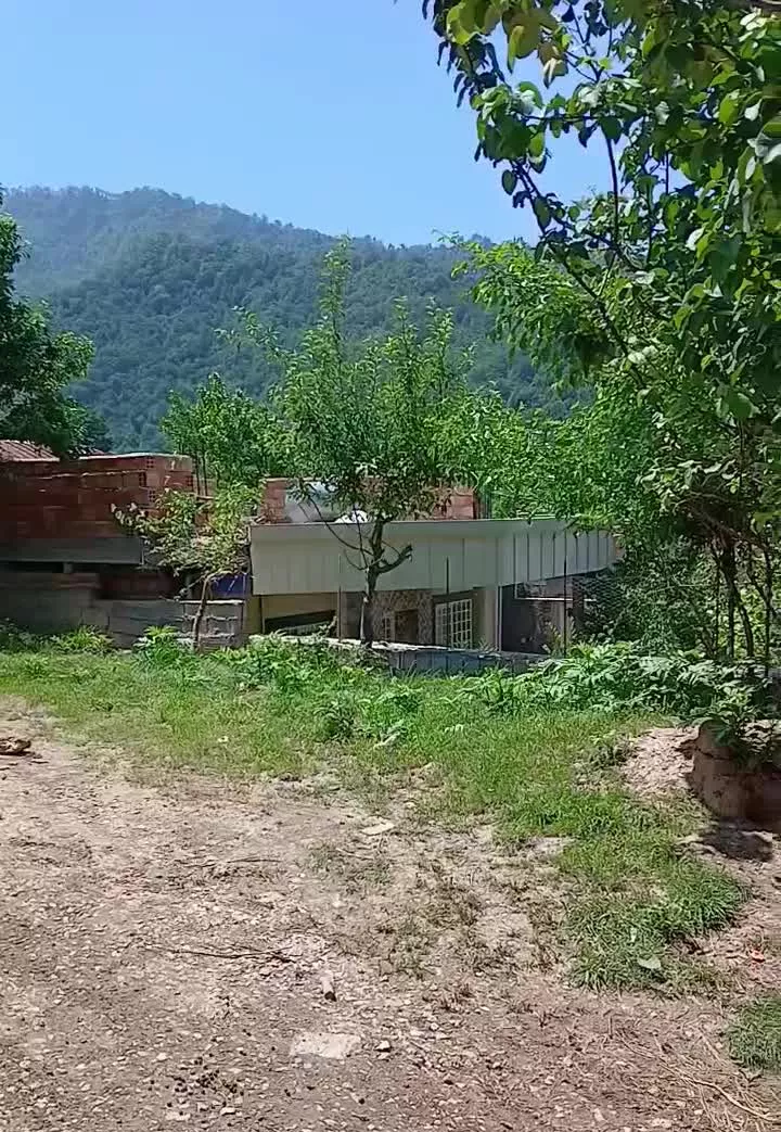 زمین خانه دامداری باغ روستا فروشی