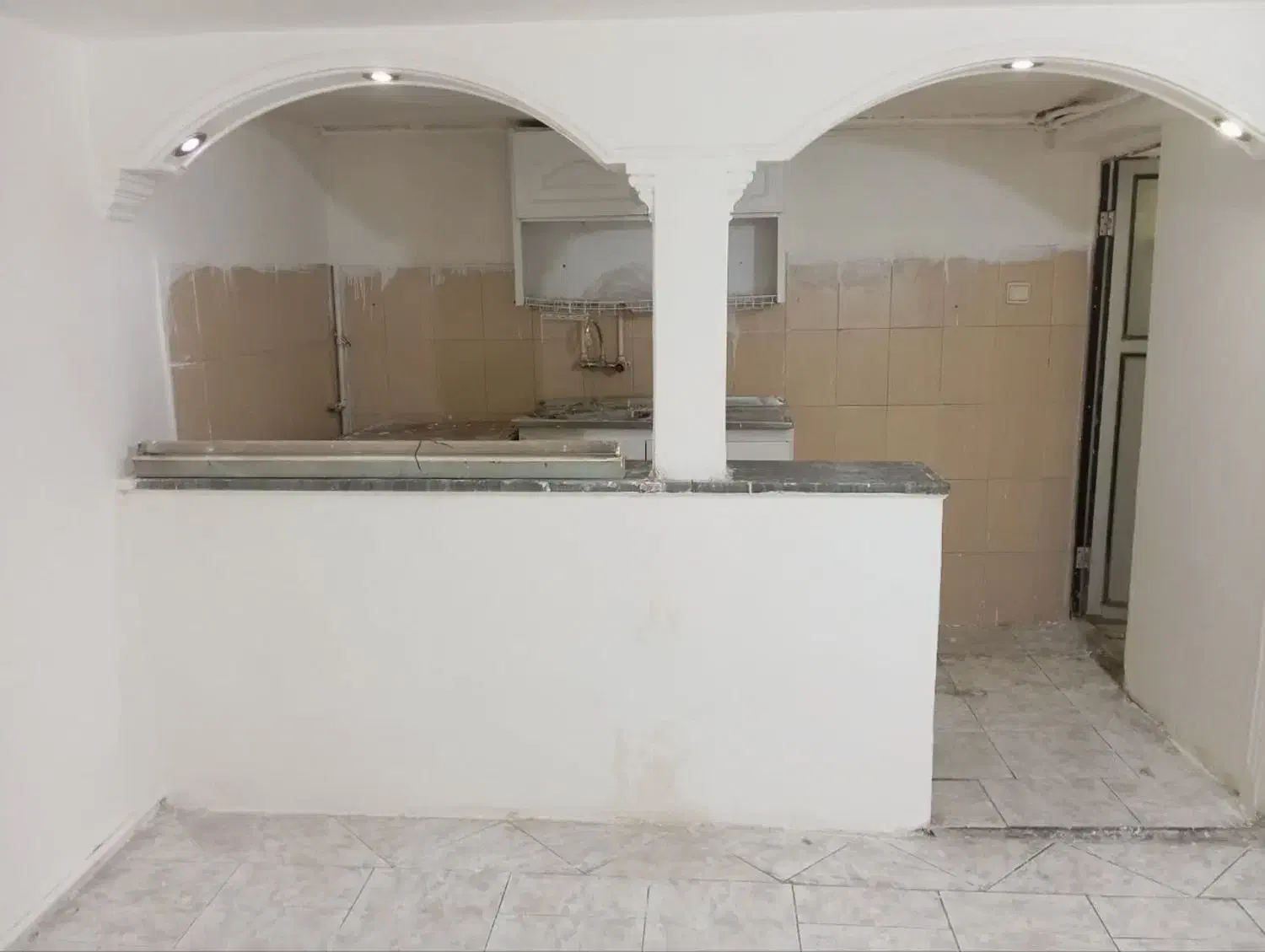 اجاره همکف تازه نقاشی شده