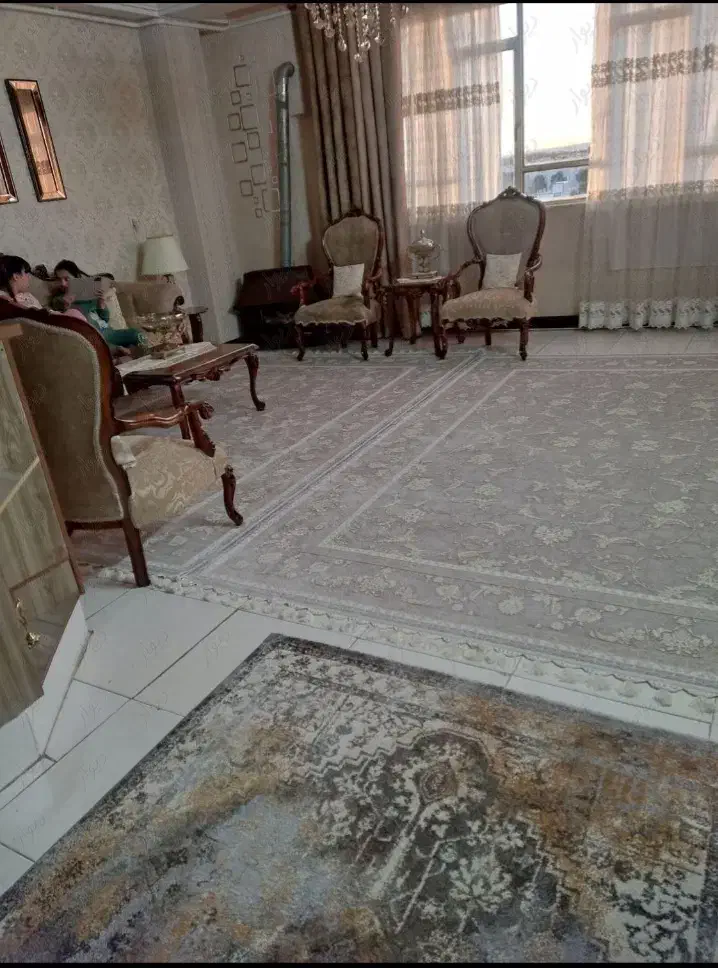 اپارتمان حصارک پایین
