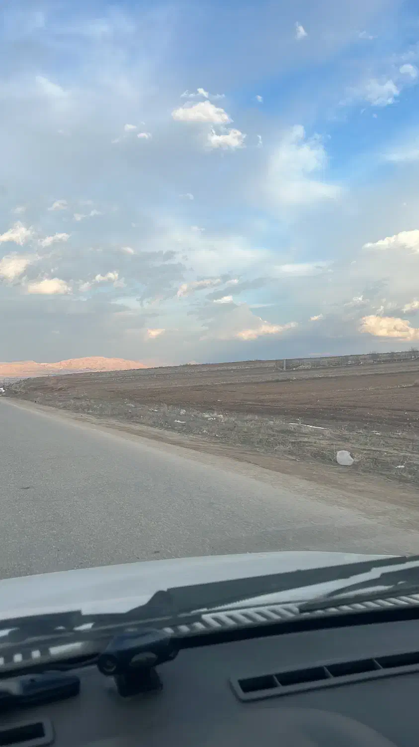 زمین فروشی