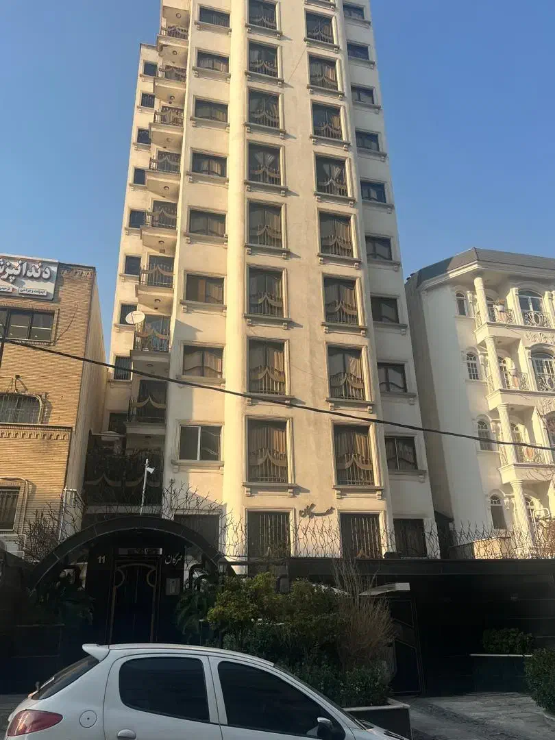 ۳۸۰ متر سند اداری
