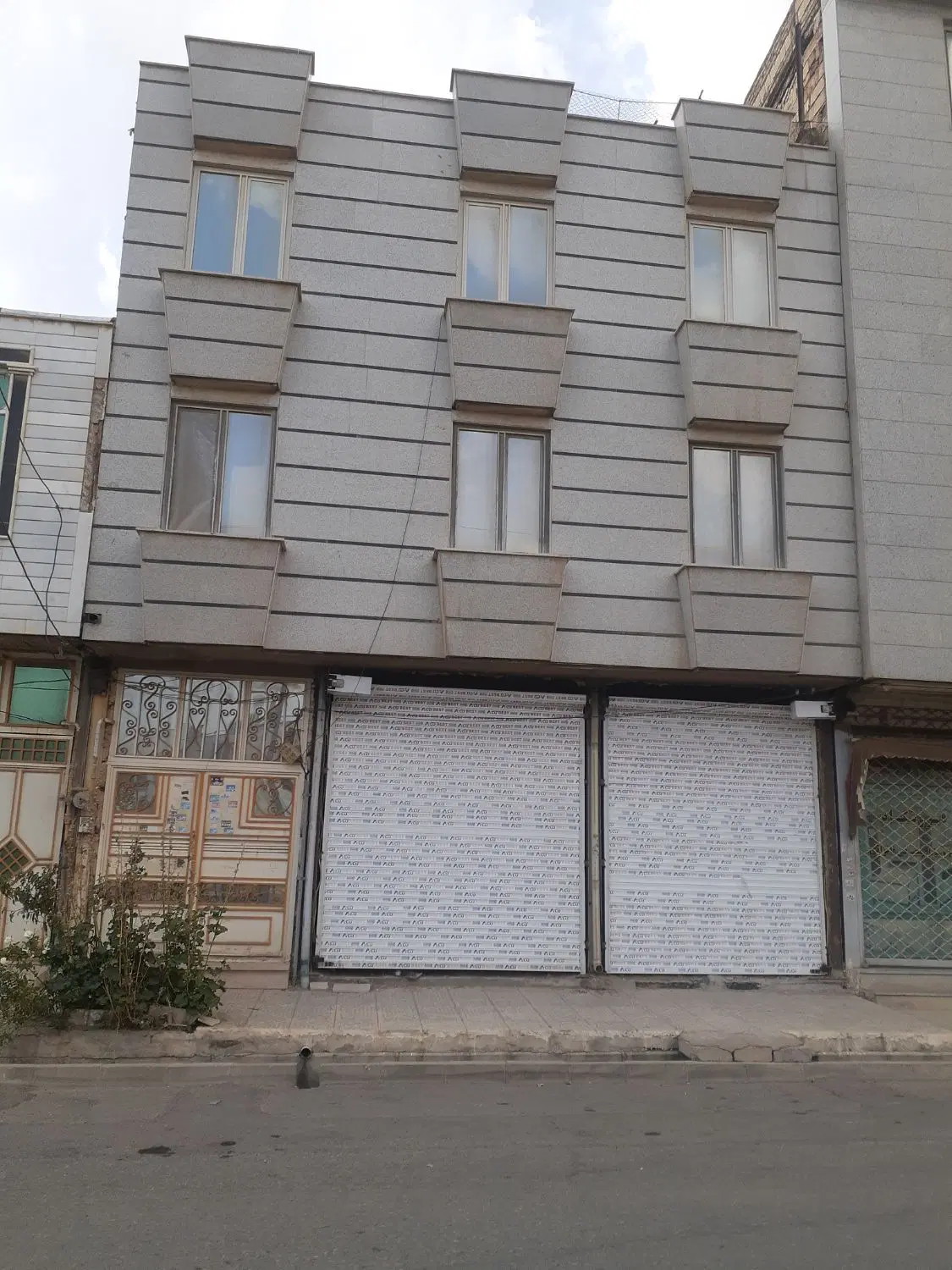 فروش خانه سه طبقه