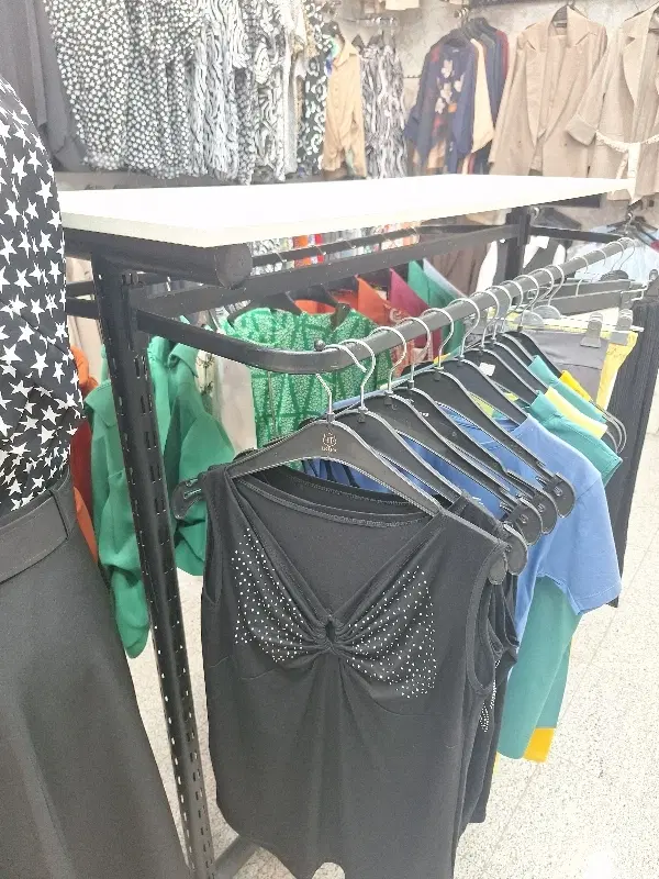 واگذاری فروشگاه پوشاک زنانه