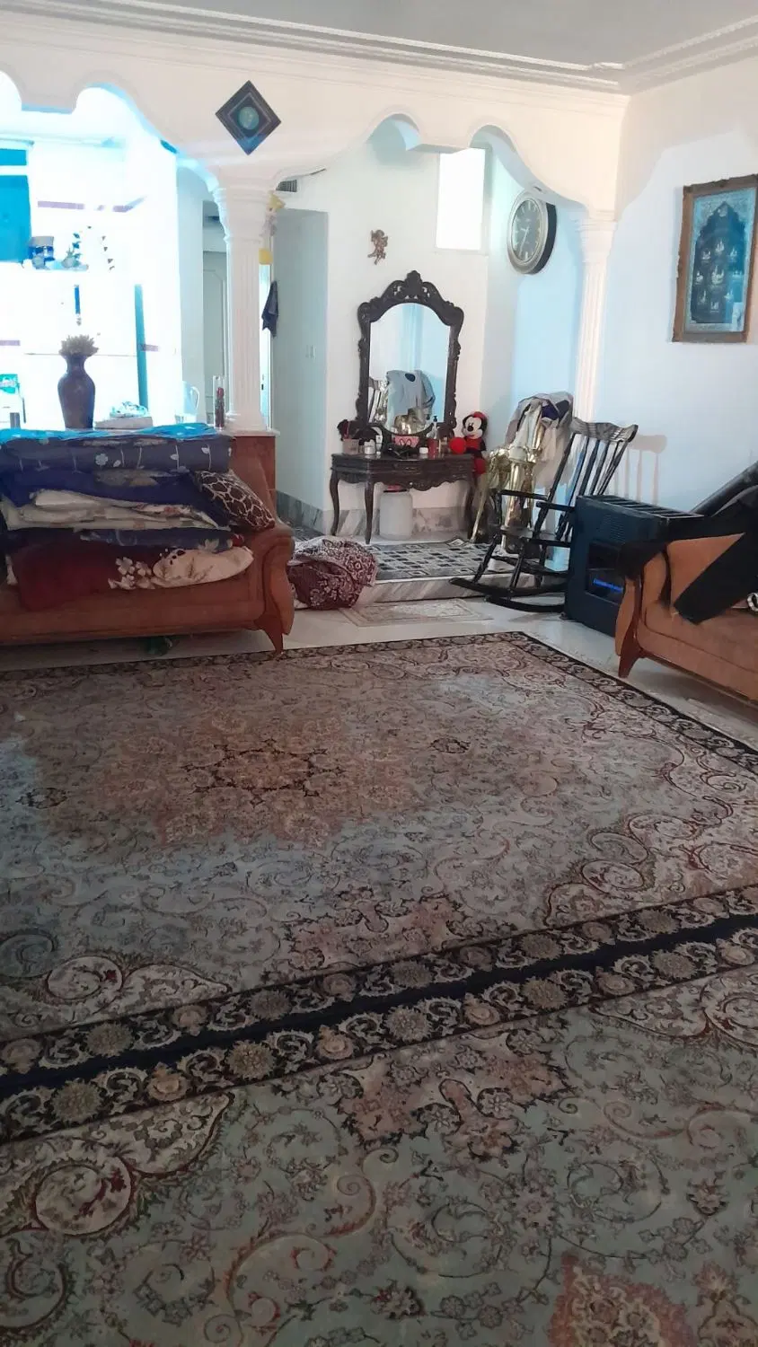 همکف 100متری