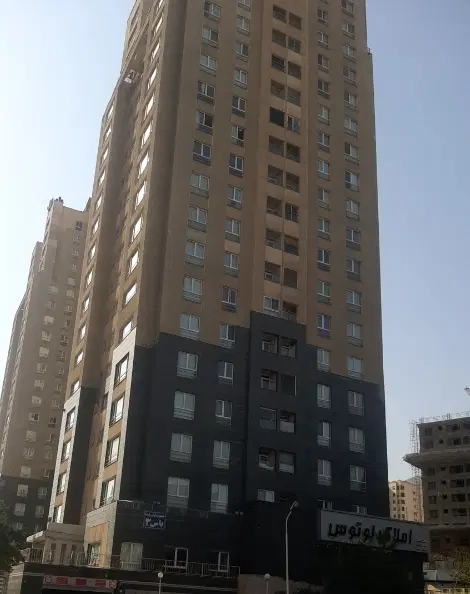 ۱۳۶ متری پارسیا