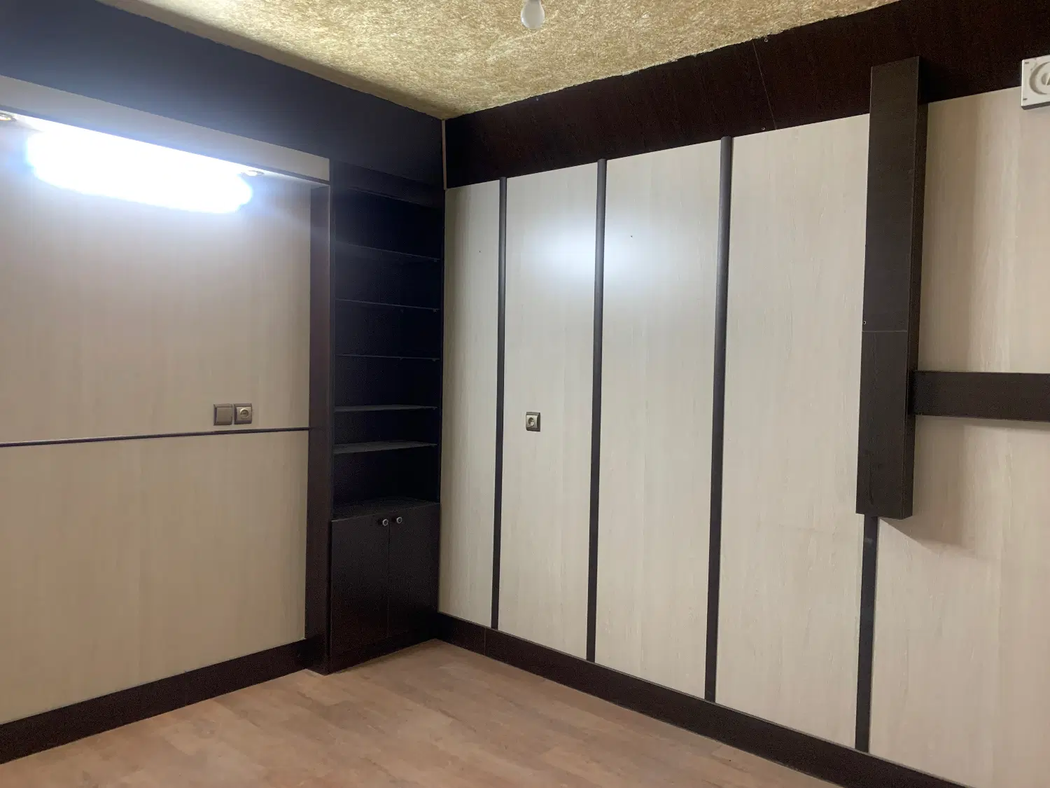 فروش خانه درابن سینابرخیابان اصلی یااجاره
