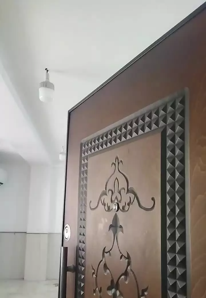 ویلایی۱۰۰متری هم کف سند تک برگ