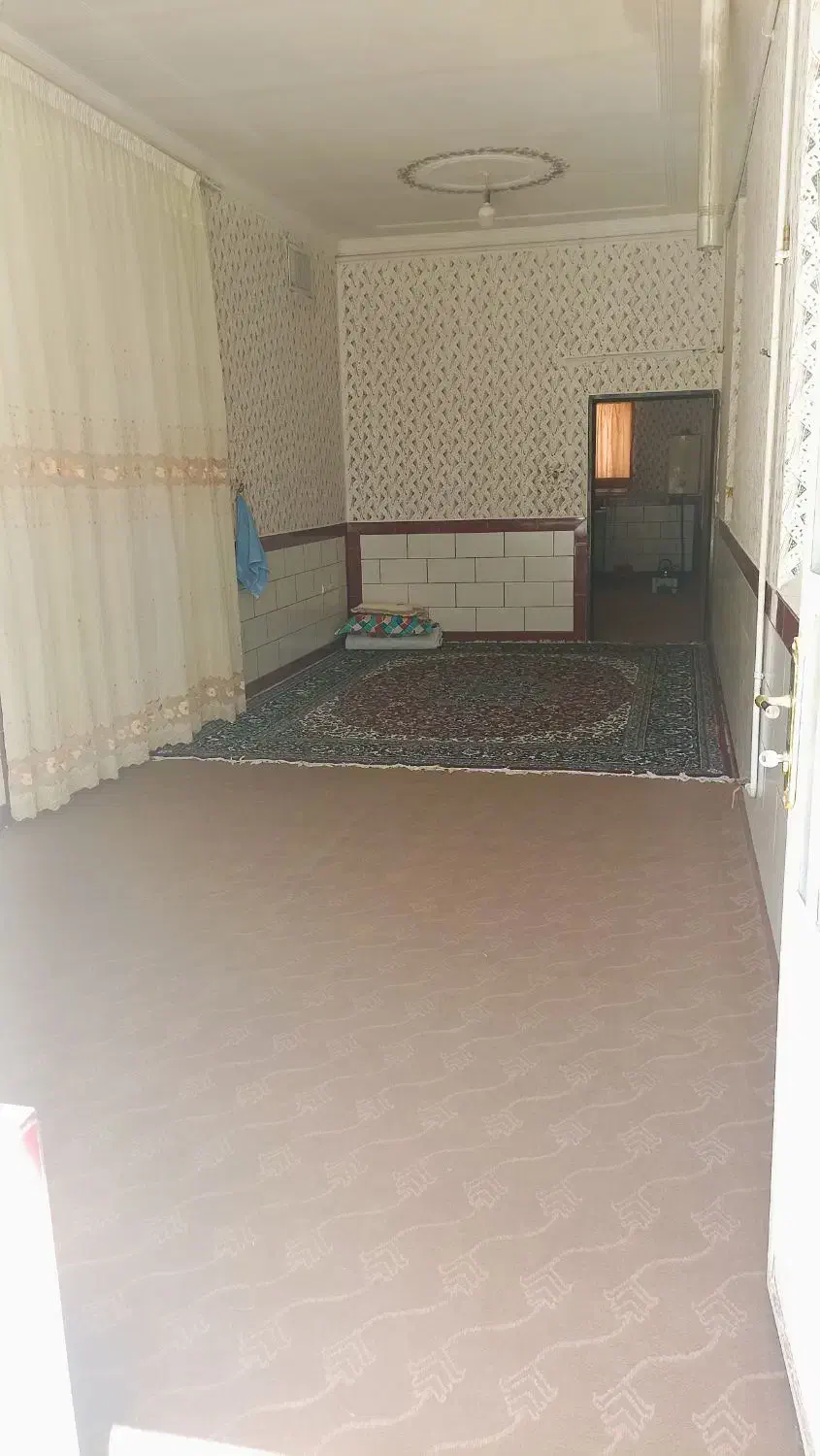 مسکونی همکف با حیاط