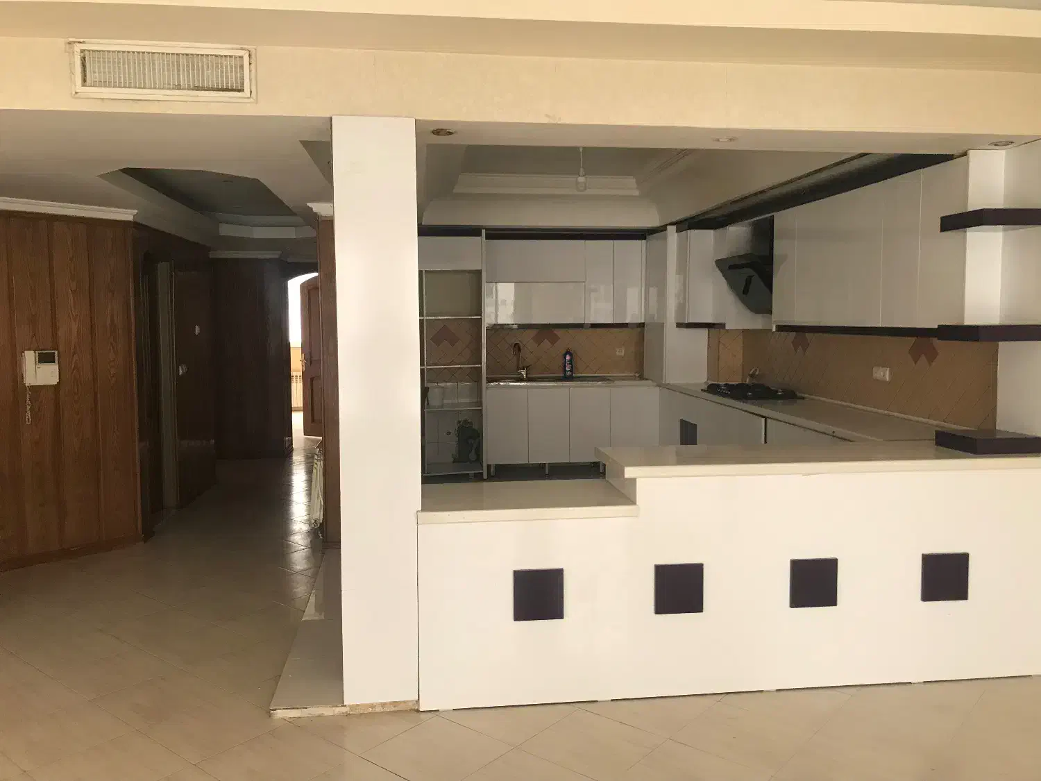 اپارتمان سه خوابه