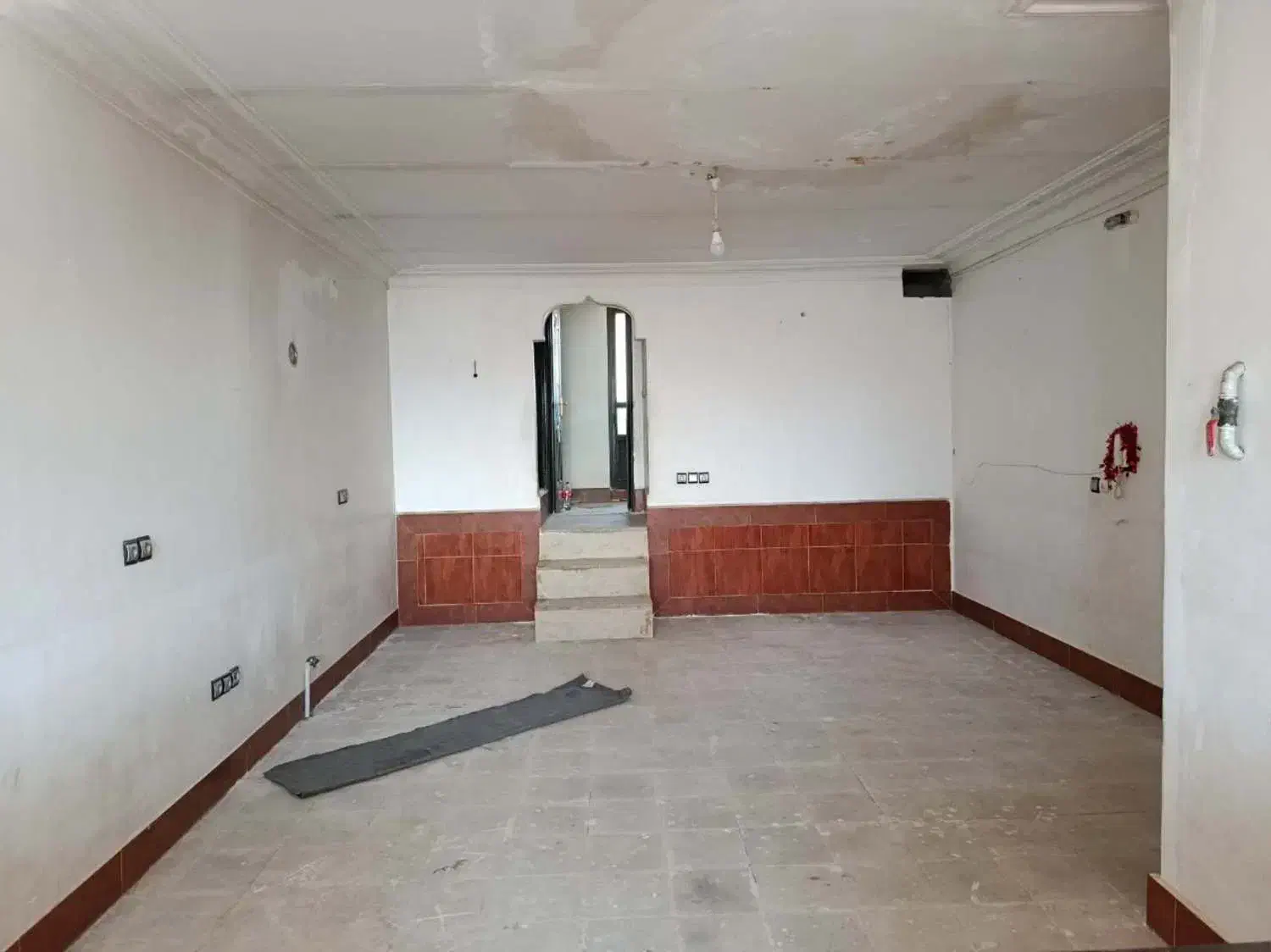 اپارتمان زیرزمین 80متری در جمکران
