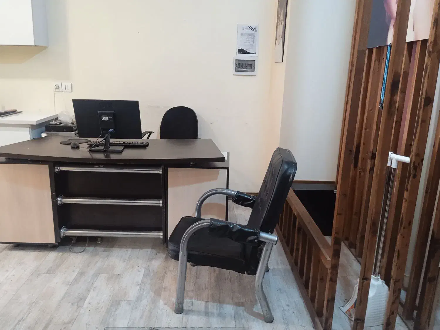 اجاره میز کار