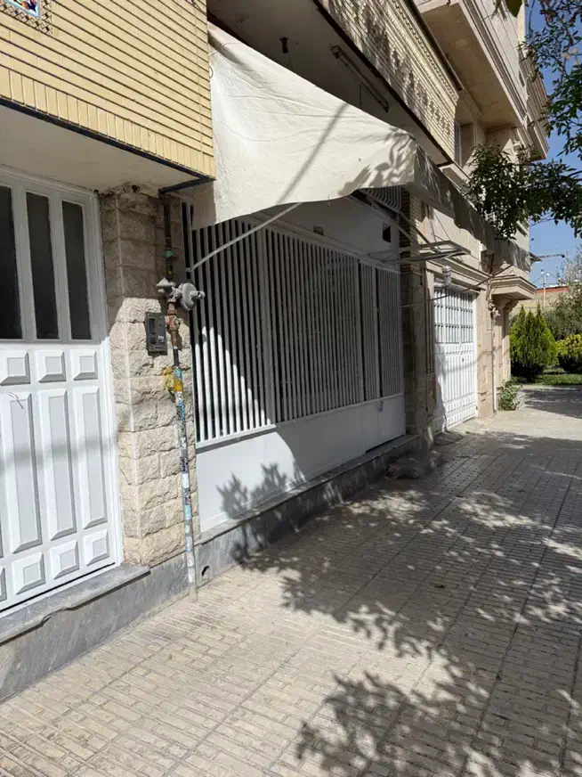 مغازه ۲۰ متری