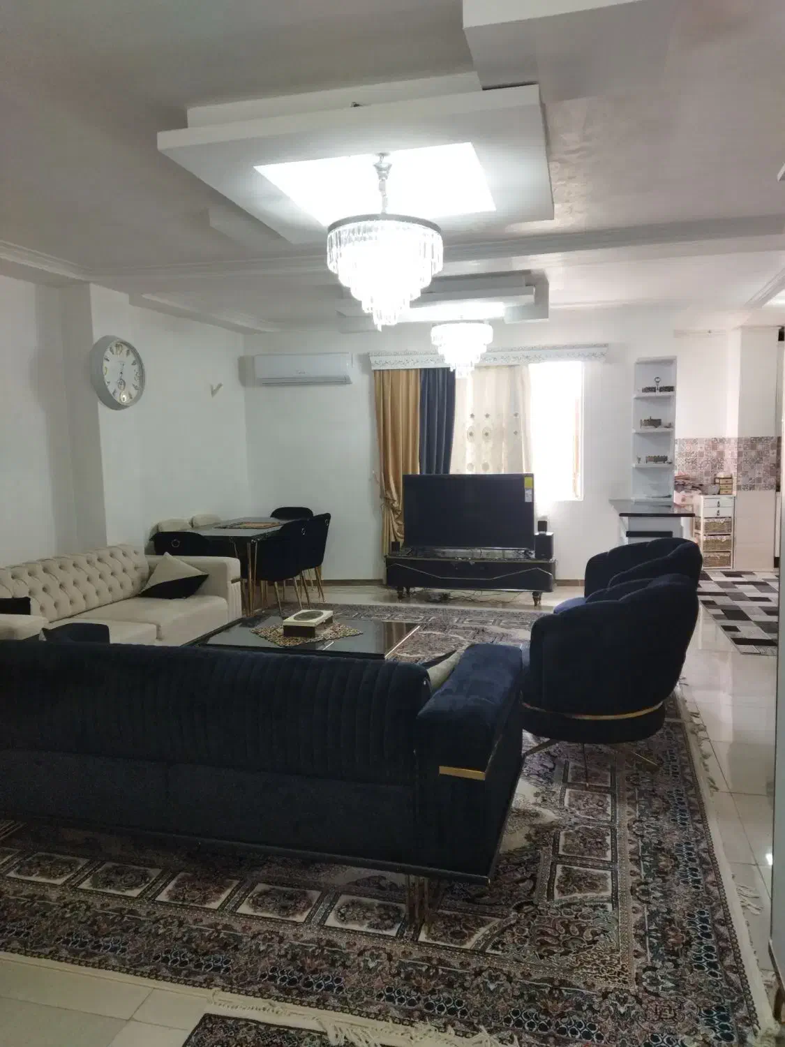 طبقه اول ۱۲۰ متری حمیدیان