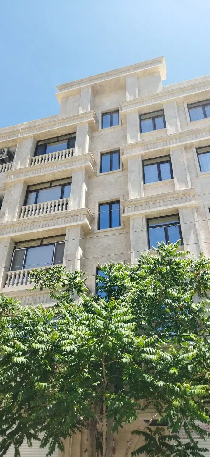 3 واحد نوساز 115 متری 3 خواب در یک ساختمان