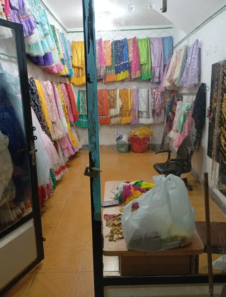 مغاز ۲۱متررامهرمز پاساژ پارسیان