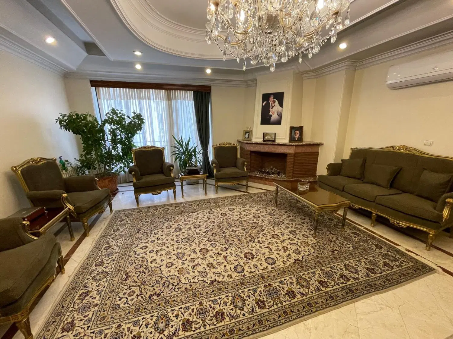 فروش ۱۸۰ متری قلهک