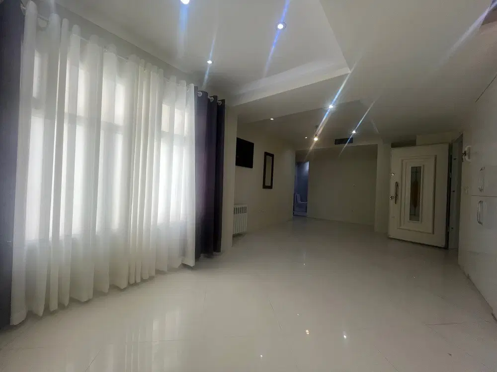 فروش واحد 50 متری  خوش نقشه و خوش ساخت
